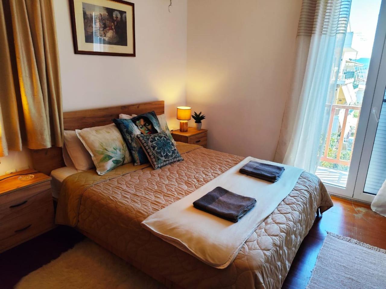 Lauren'S Charm Town Apartment Lefkáda Esterno foto